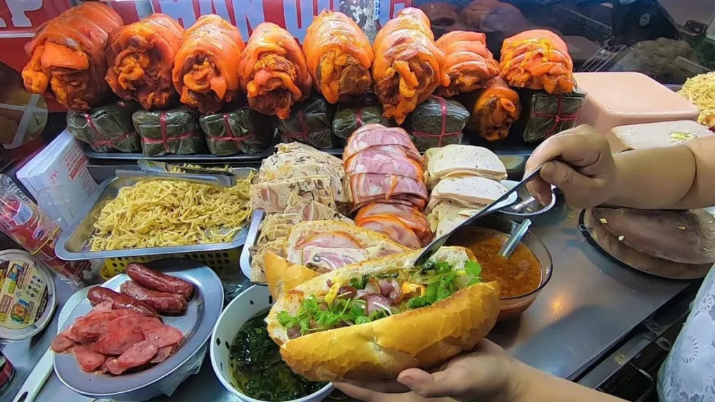 saigon-banh-mi-or-hoi-an-banh-mi-which-one-is-the-true-monument-of-street-food